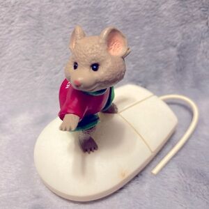 🎄(bundle 3 items for $30)1999 Hallmark Keepsake Ornament 
Surfin the Net